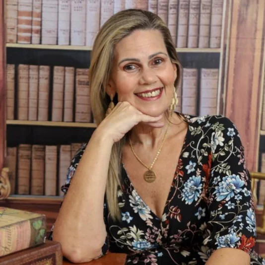 Ritta Cedraz - Especialista em Educação Inclusiva e Consultoria Escolar BA